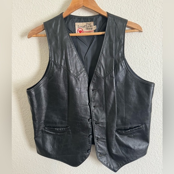 42 Tall Black Leather Vest | The Leather Shop Brand - Picture 2 of 10